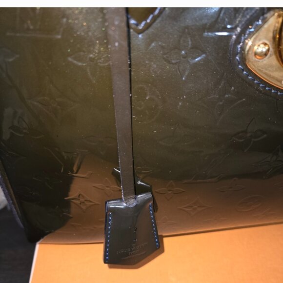 Pristine Condition Authentic RARE LV Melrose Vernis Handbag - Picture 3 of 3